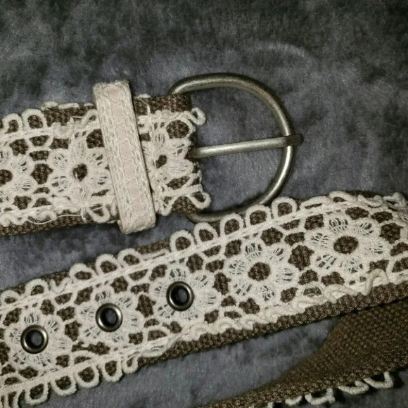 Lace belt with brown backing size 3-5 - Picture 4 of 5